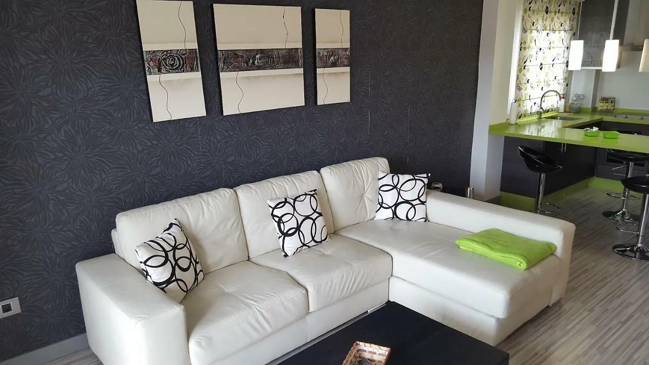 Palm-Mar 2 Rooms Lovely!!! location